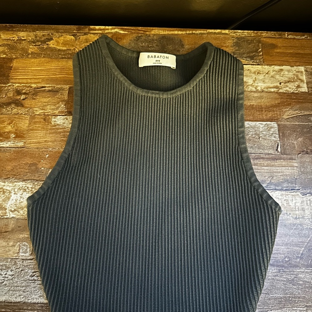 Babaton Ribbed Sleeveless Tank Top